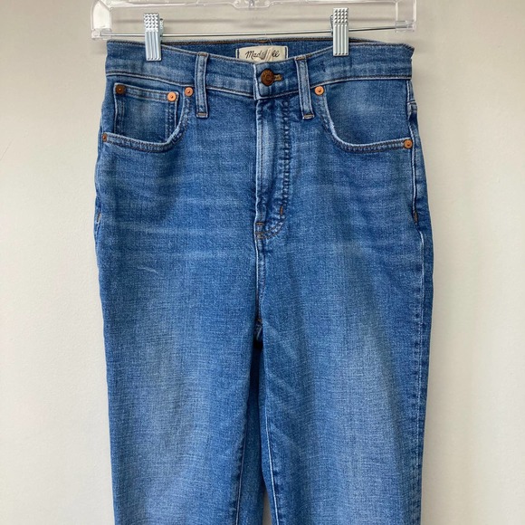 Madewell The Perfect Vintage Crop Jean in Sandford Wash: - Picture 5 of 15